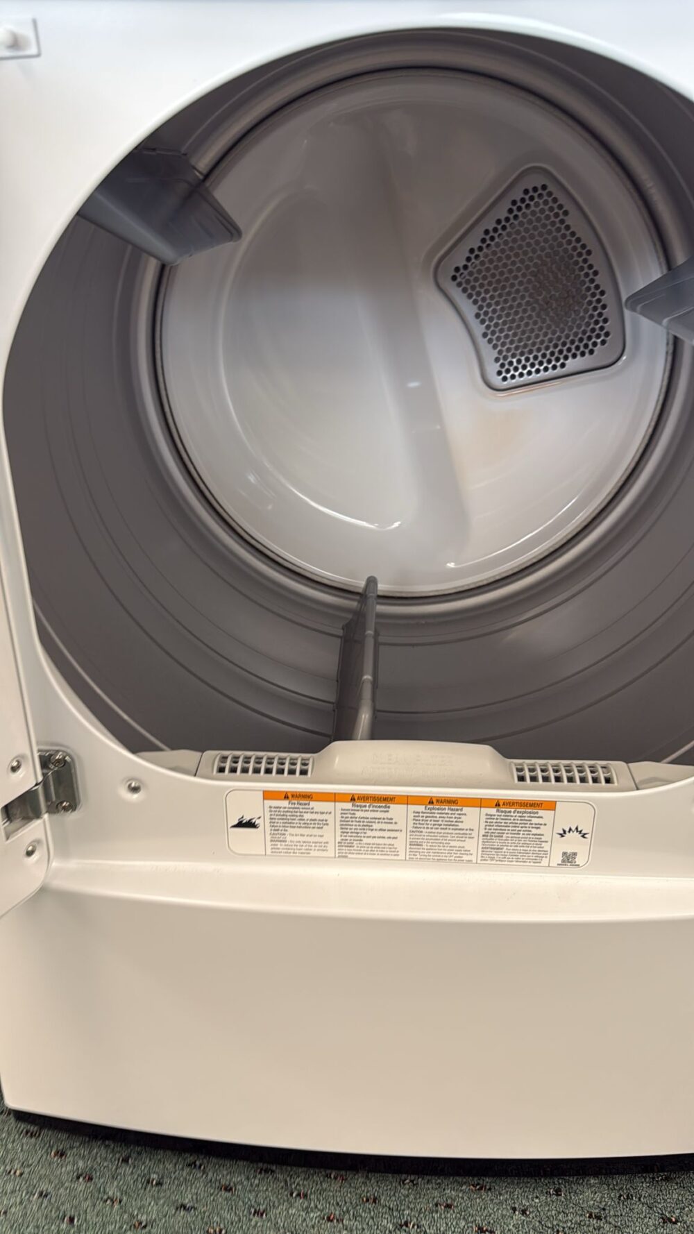 LG Used 27 Inch Electric Dryer - Image 3