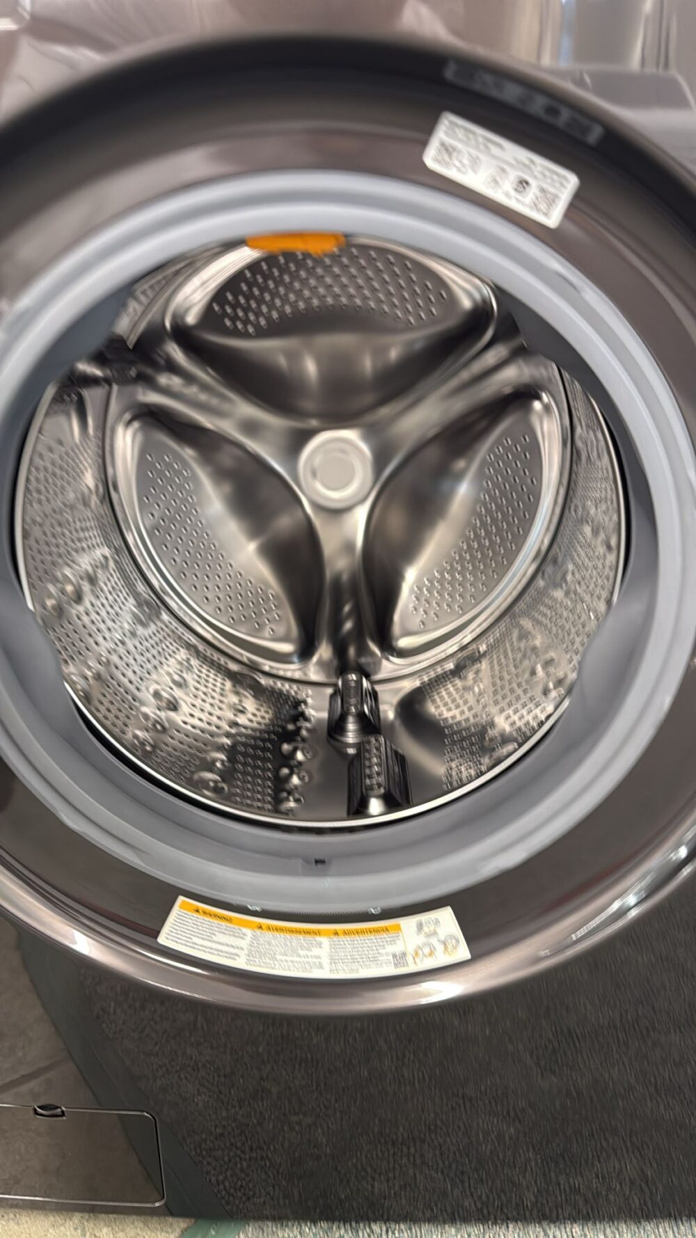 LG Used 27 Inch Front Load Smart Washer - Image 3