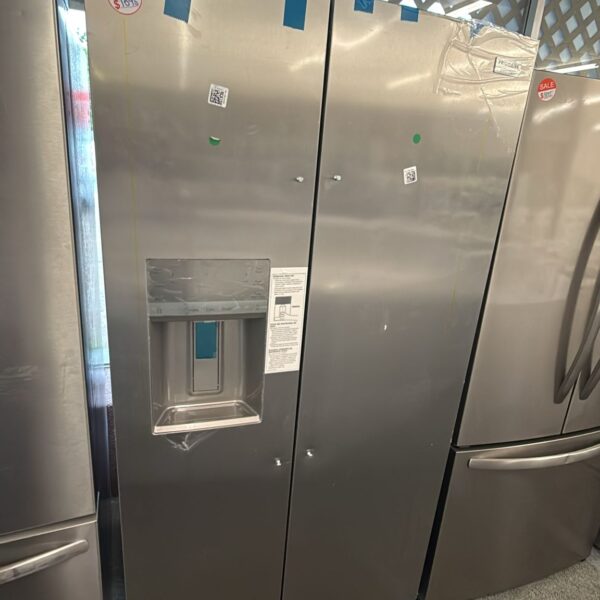 Frigidaire Used 33 Inch Side by Side Refrigerator - Image 6