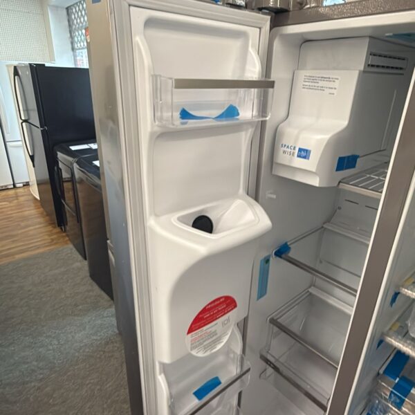 Frigidaire Used 33 Inch Side by Side Refrigerator - Image 3