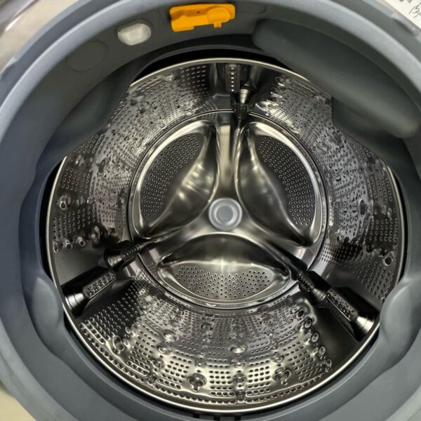 LG Used 27 Inch Smart Front Load Washer/ Dryer - Image 3