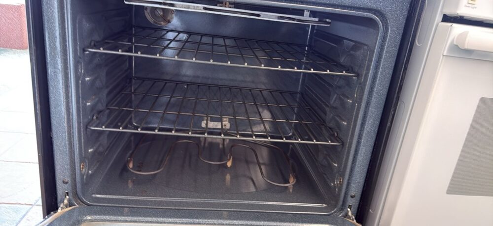 GE electric range - Image 3