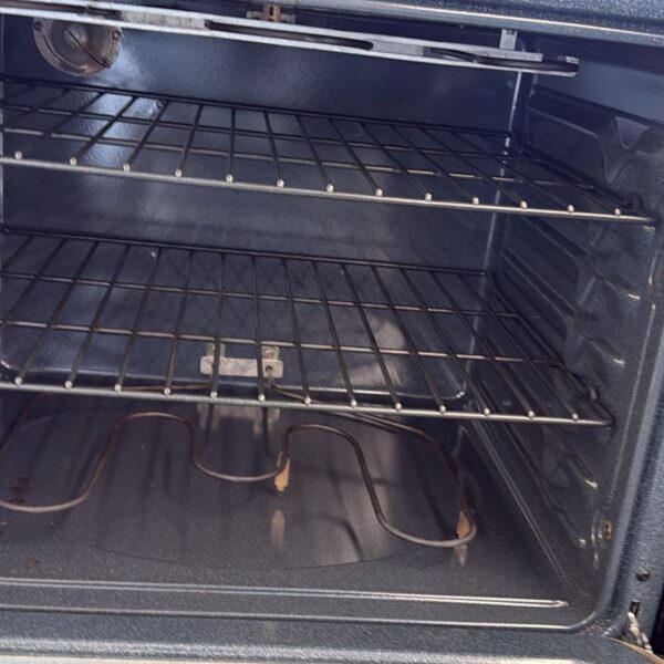 GE electric range - Image 3
