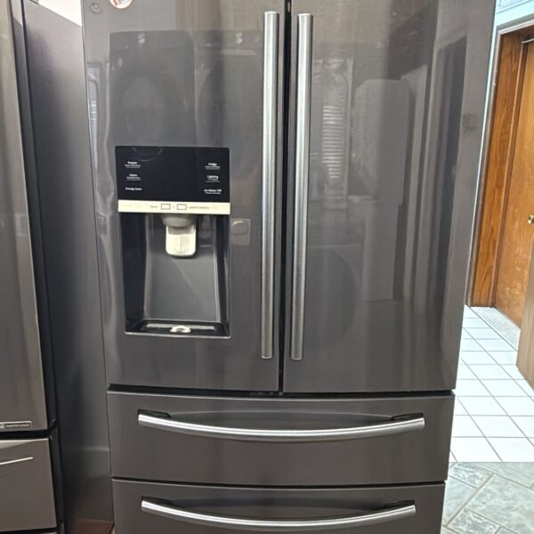 Samsung Used 33 Inch 4-Door French Door Refrigerator - Image 6