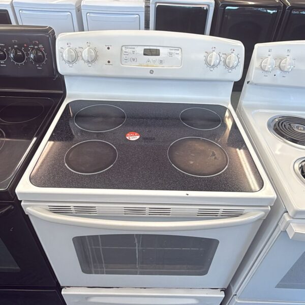 GE Used 30" Free-Standing Electric Range - Image 2