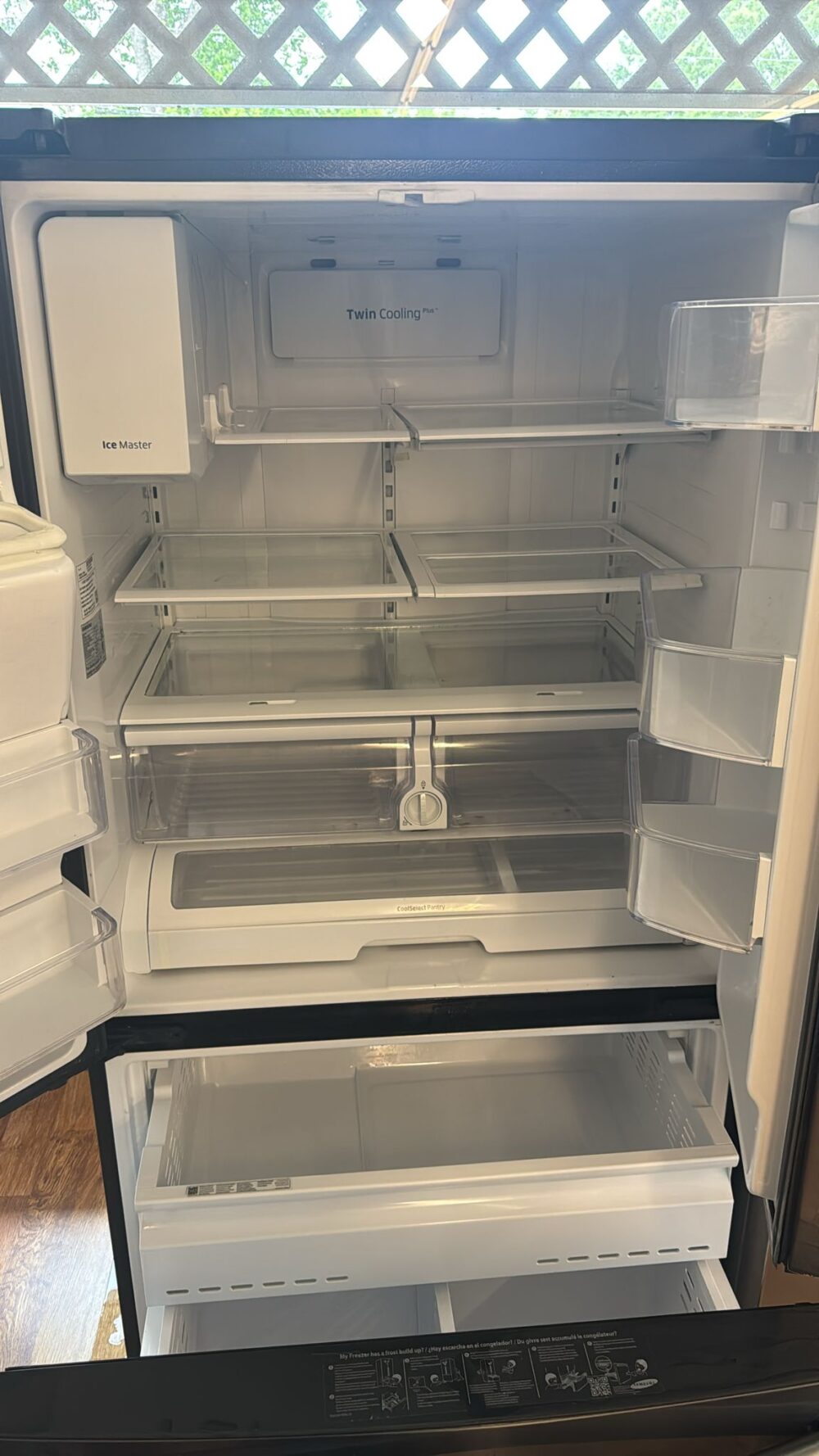 Samsung Used French Door with External Water & Ice Dispenser - Image 3