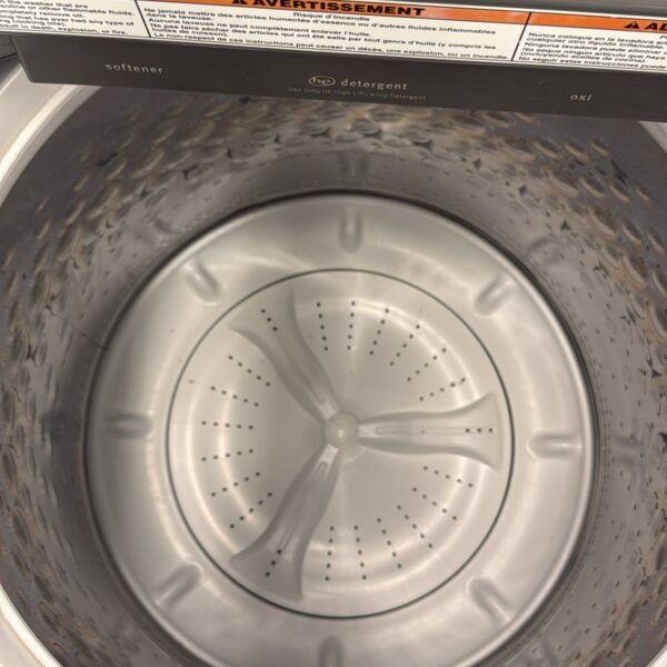 Maytag Used 28 Inch 5.3 cu. ft. Top Load Washer With Electric Dryer - Image 2