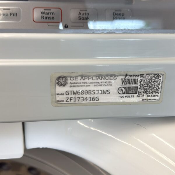 GE Used 4.6 cu. ft. Capacity Washer with Stainless Steel Basket - Image 4