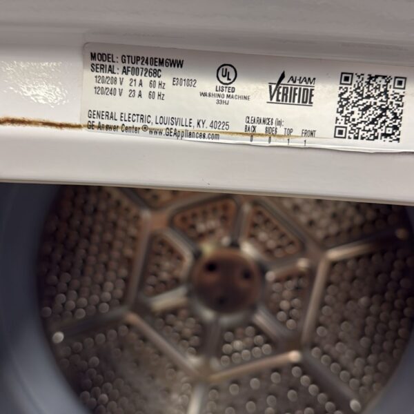 GE Used 2.2 DOE cu. ft. Washer and 4.4 cu. ft. Electric Dryer - Image 3