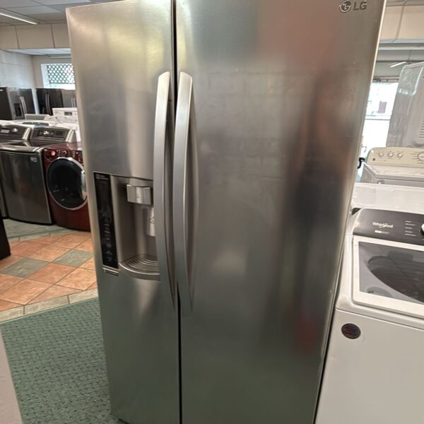 LG Used 36 Inch Side by Side Refrigerator - Image 2