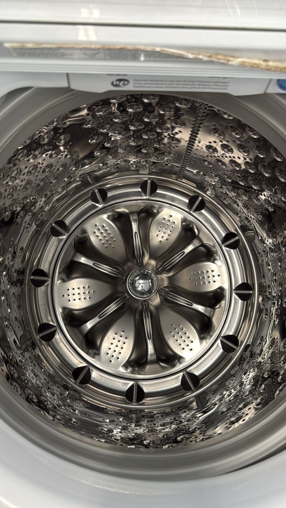 LG Used 27 Inch Top Load Washer - Image 2