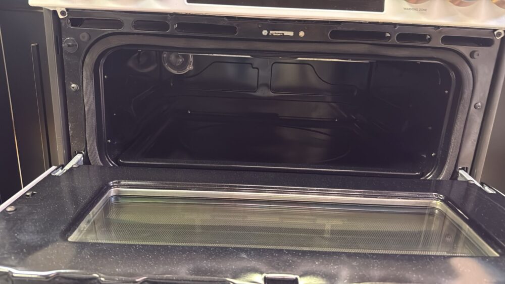 Cafe New 30 Inch Slide-In Electric Smart Range - Image 2