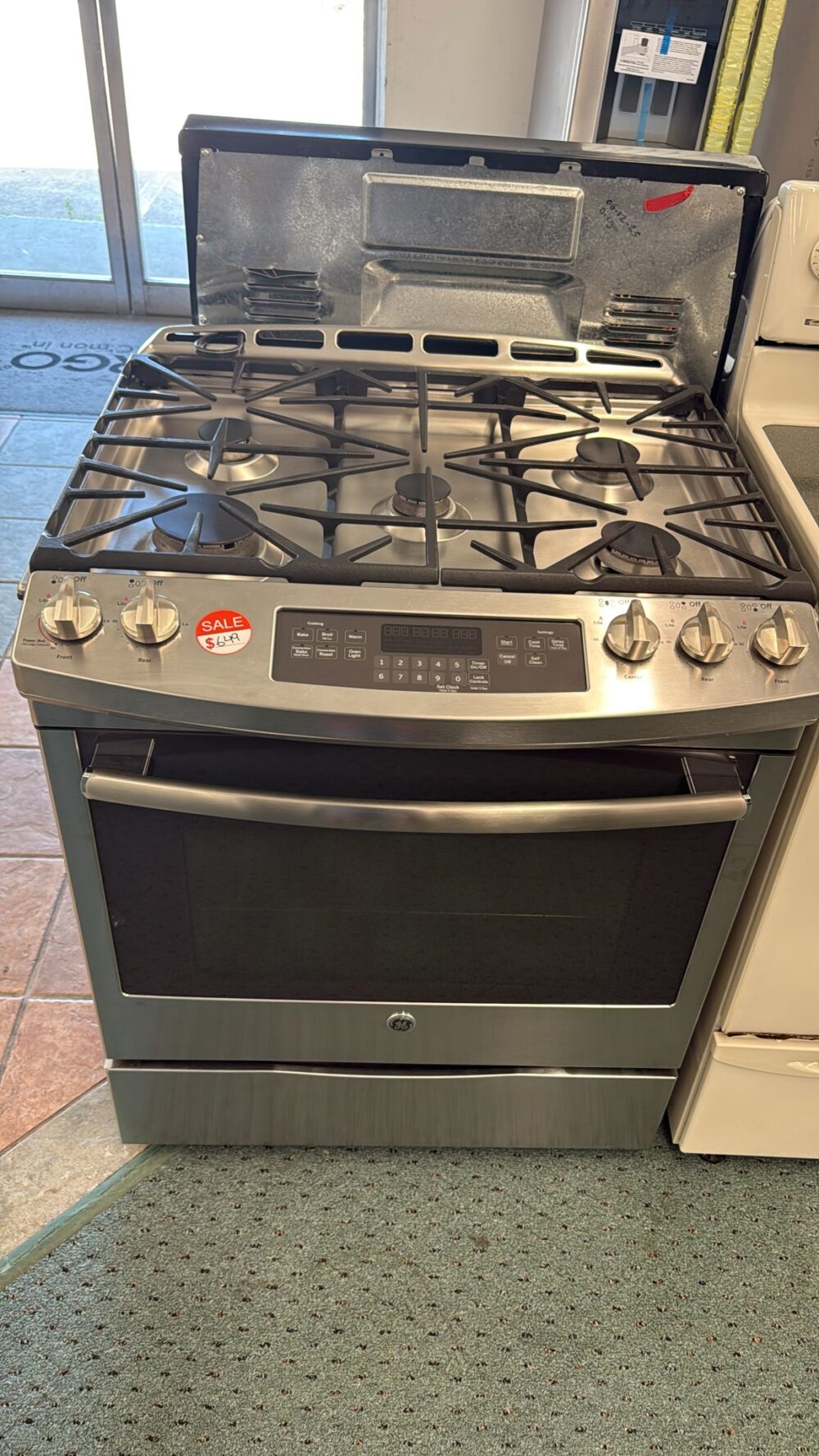 GE Used 30" Slide-In Front Control Gas Range
