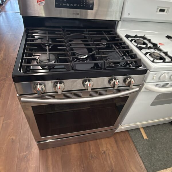 Samsung 30" Used Freestanding Gas Stove With Warranty