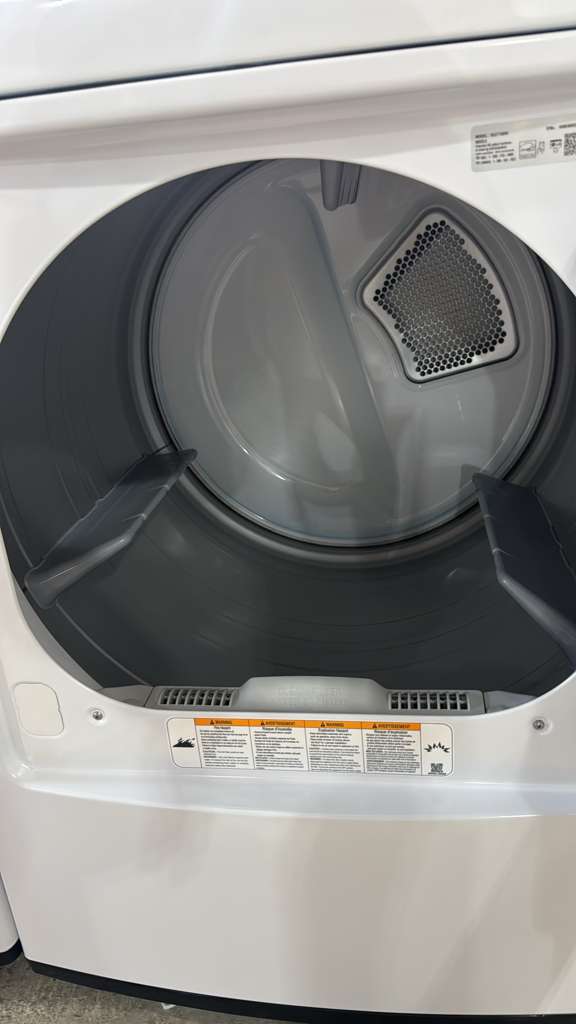 LG NEW ELECTRIC WASHER DRYER SET WITH WARRANTY - Image 3