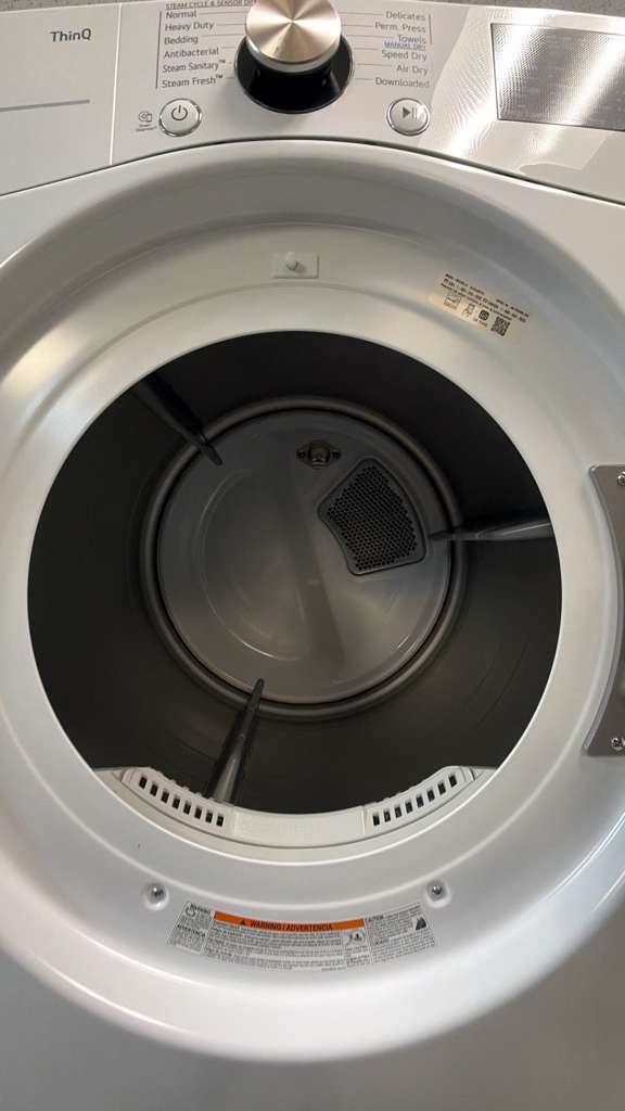 LG WM4080HWA 27″ 4.5 Cu. Ft. Smart Front Load Washer LG DLGX4001W 27″ 7.4 Cu. Ft. Smart Gas Dryer - Image 4
