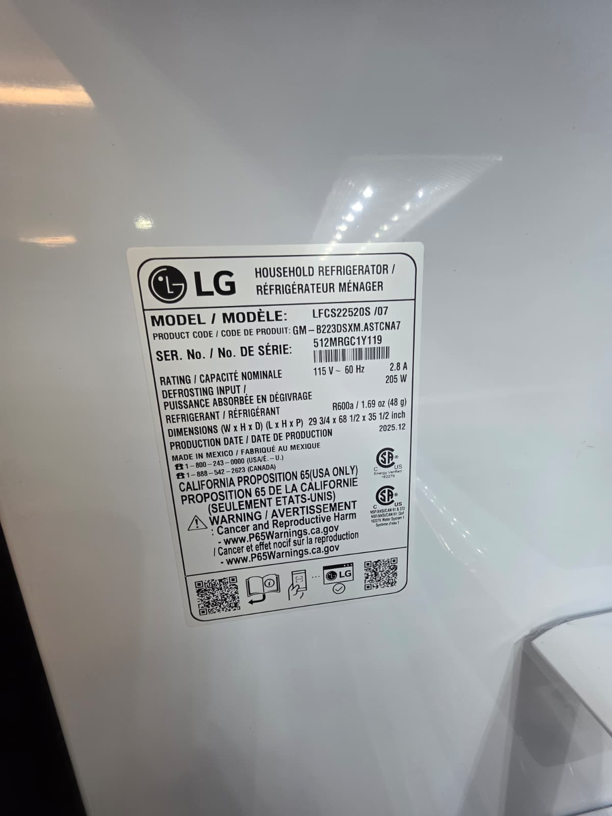 LG 22 Cu. Ft. French Door Refrigerator with Ice Maker – LFCS22520S - Image 4