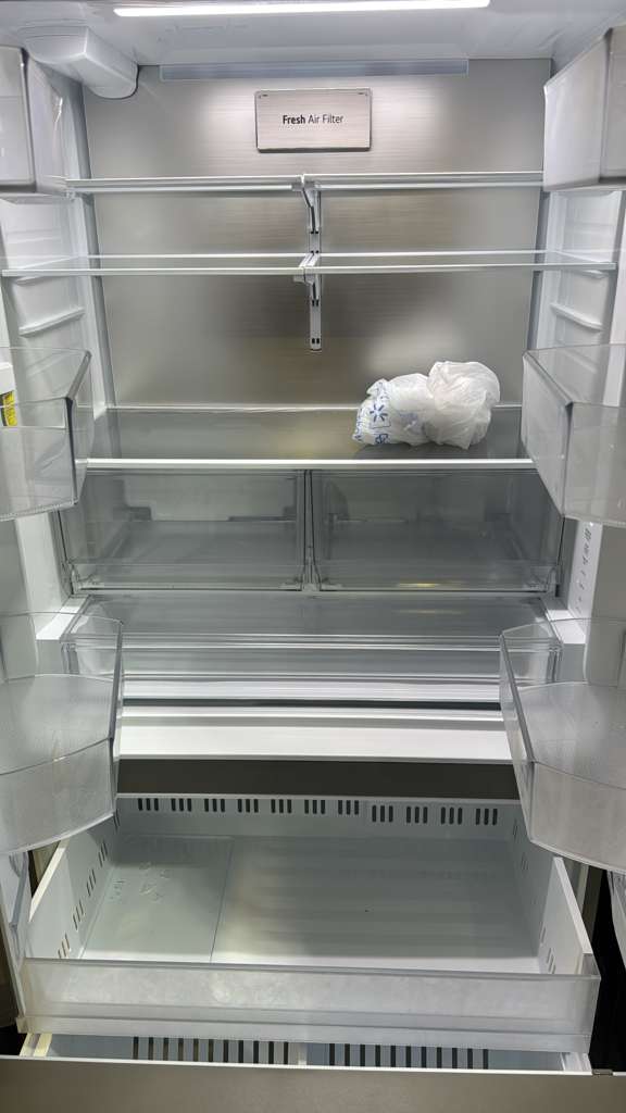 LG LRFLC2706S 36″ 27 Cu. Ft. Counter-Depth MAX French Door Refrigerator - Image 2