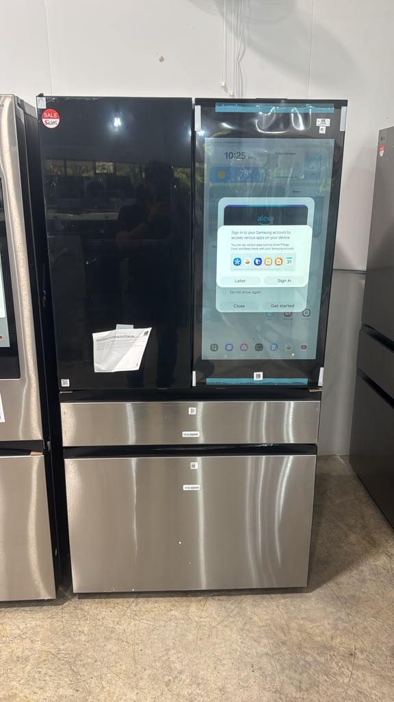 Samsung RF32CG5900SR 36″ 30 Cu. Ft. Smart French Door Refrigerator with Family Hub