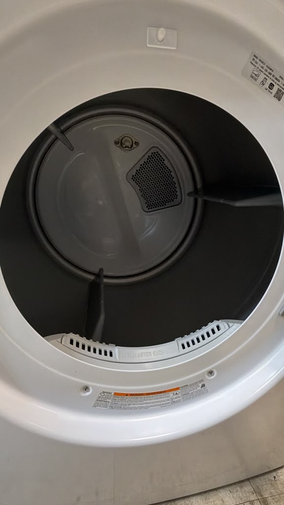LG DLGX4001W 27" 7.4 Cu. Ft. Smart Gas Dryer - Image 2