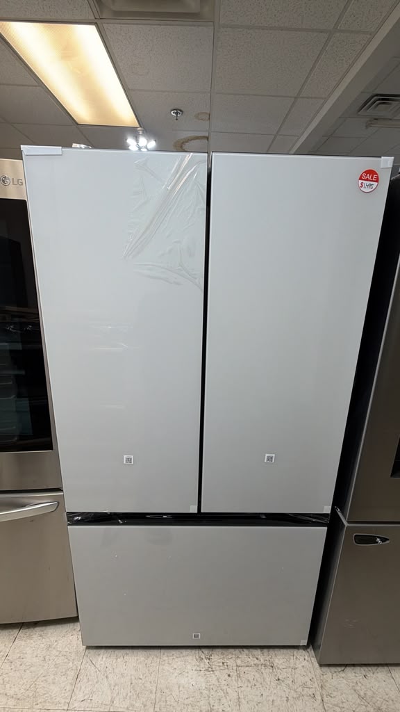 Samsung RF30BB660012 30.1 Cu. Ft. Bespoke 3-Door French Door Refrigerator