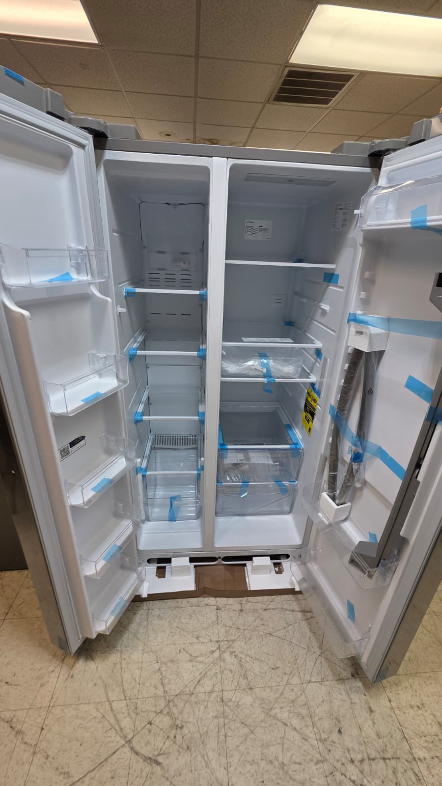 Frigidaire FRSN2610AF0 25.6 Cu. Ft. Side-by-Side Refrigerator – Stainless Steel - Image 2