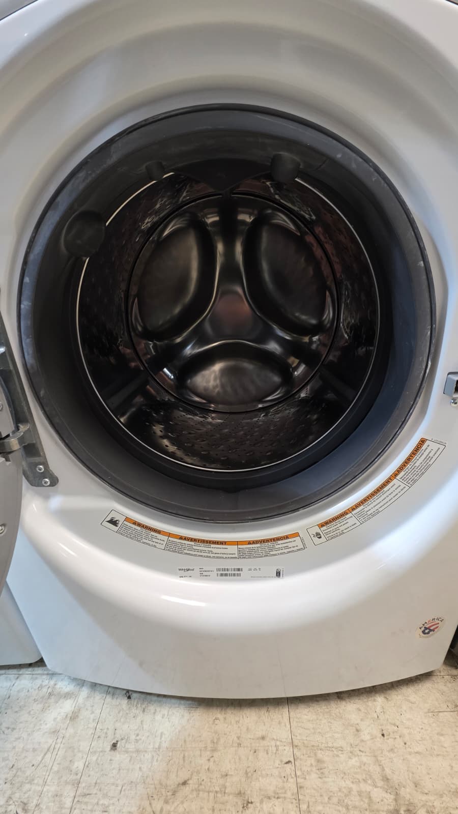 Whirlpool WFW90HEFW1 4.5 Cu. Ft. Front Load Washing Machine - Image 2