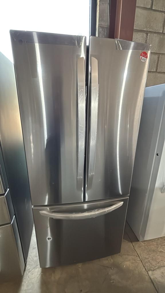 LG LFCS22520S 30″ 21.8 Cu. Ft. French Door Refrigerator