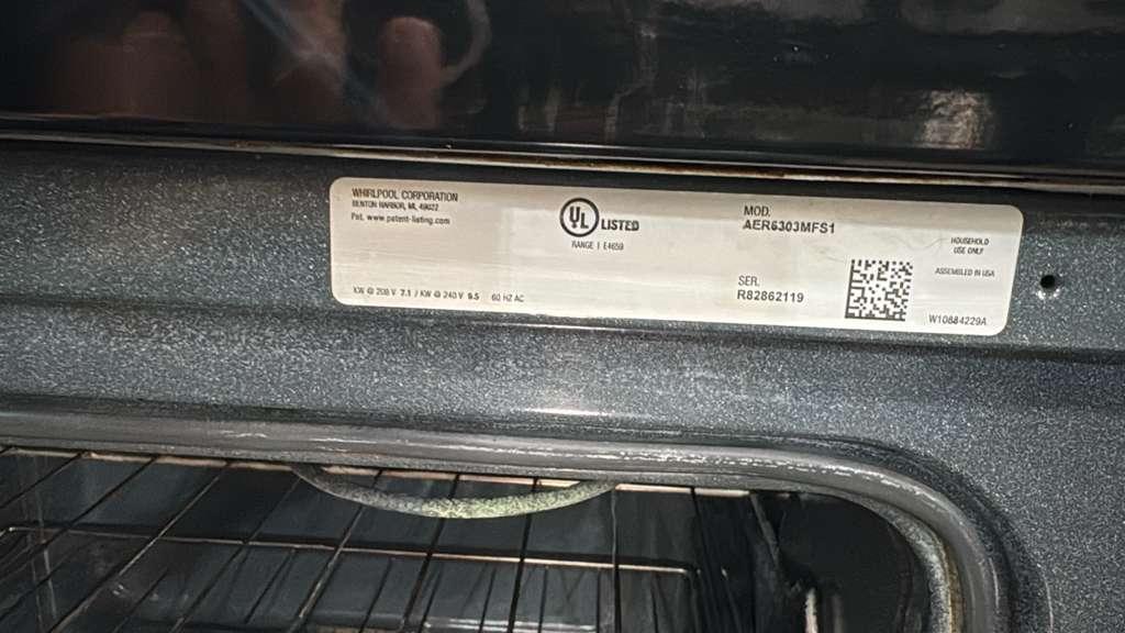 Amana Used AER630MFS1 30″ 4.8 Cu. Ft. Freestanding Electric Range - Image 3