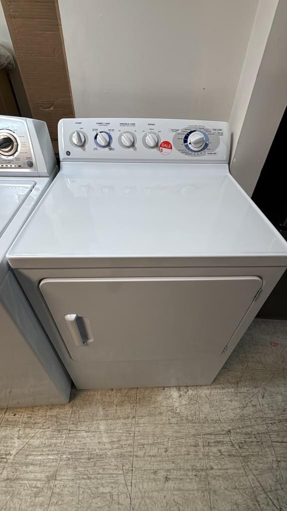 GE Used DWSR483EG3WW 27″ 7.0 Cu. Ft. Super Capacity Electric Dryer