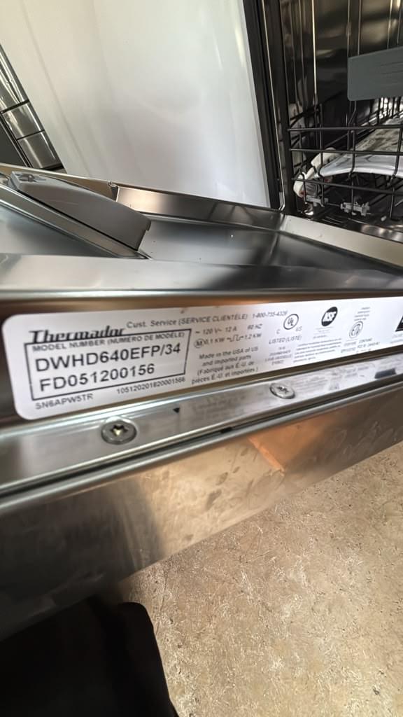 Thermador DWHD640EFP 24″ Built-In Dishwasher - Image 3