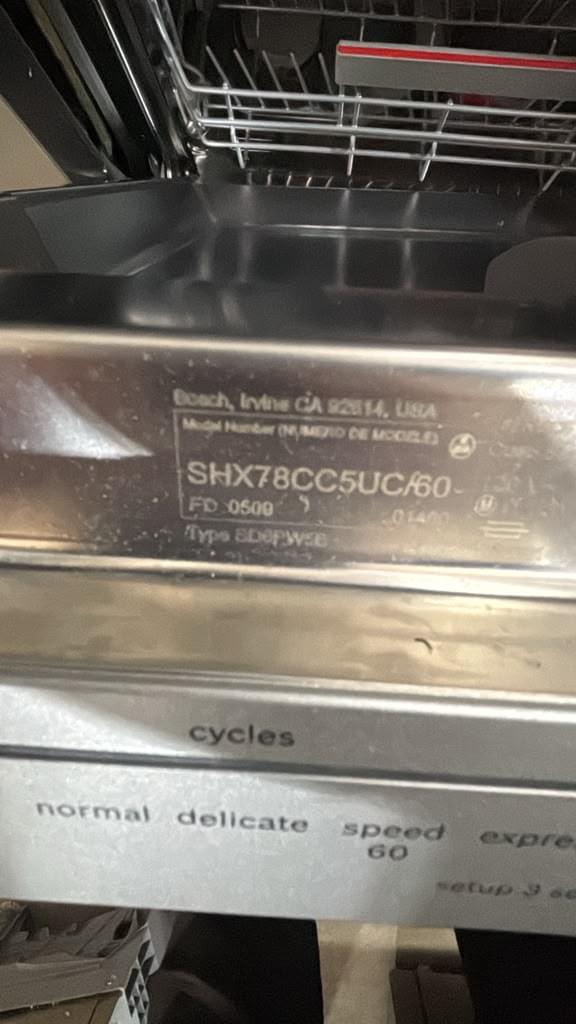 Bosch SHX78CC5UC 24″ 800 Series Built-In Dishwasher - Image 3