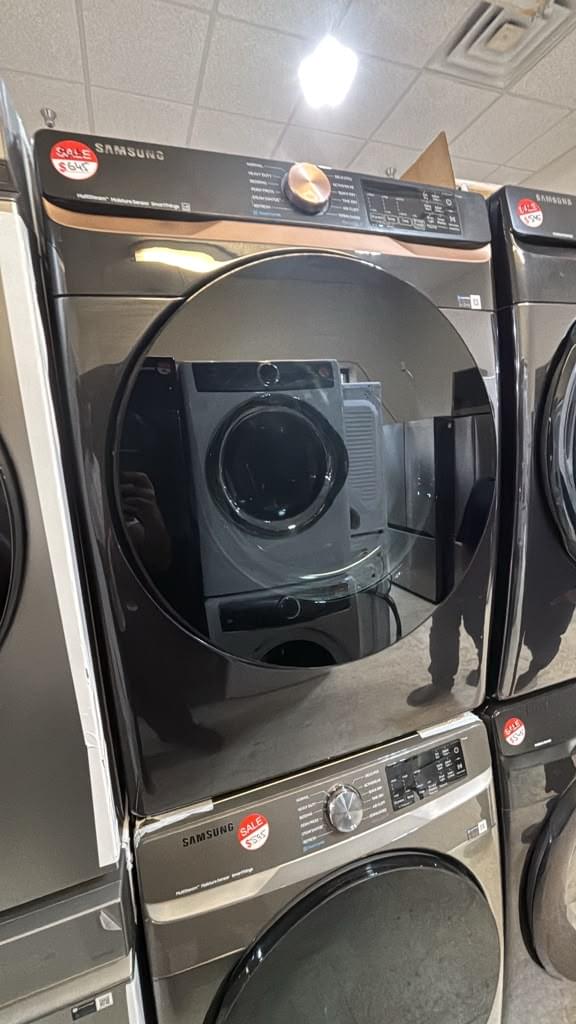Samsung DVG50BG8300V 27″ 7.5 Cu. Ft. Smart Gas Dryer
