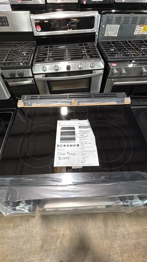 Samsung NSE6DG8300SR 30″ 6.3 Cu. Ft. Bespoke Smart Slide-In Electric Range - Image 3