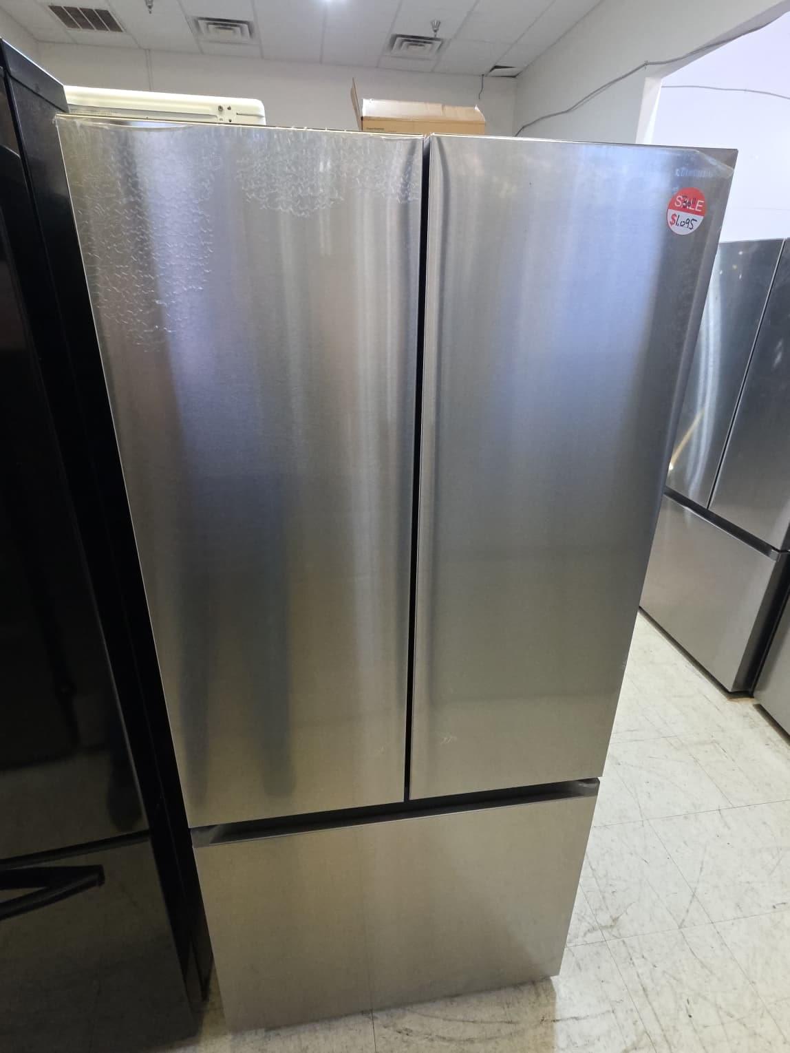 Samsung RF22A4111SR 30″ 21.8 Cu. Ft. French Door Refrigerator