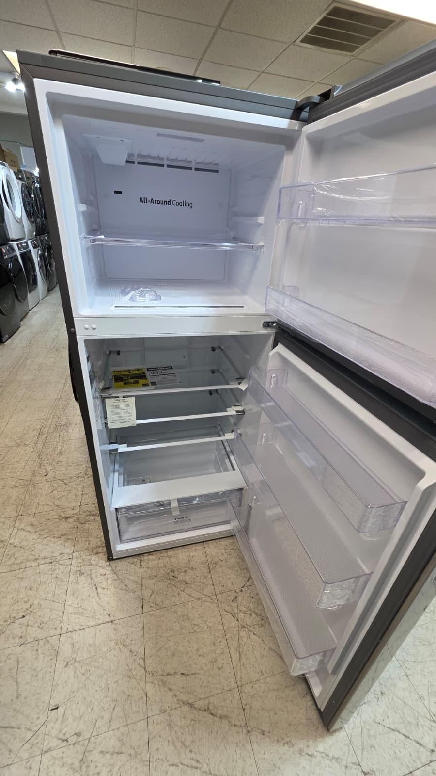 Samsung RT70F18LRSR 28″ 17.5 Cu. Ft. Top Freezer Refrigerator - Image 2