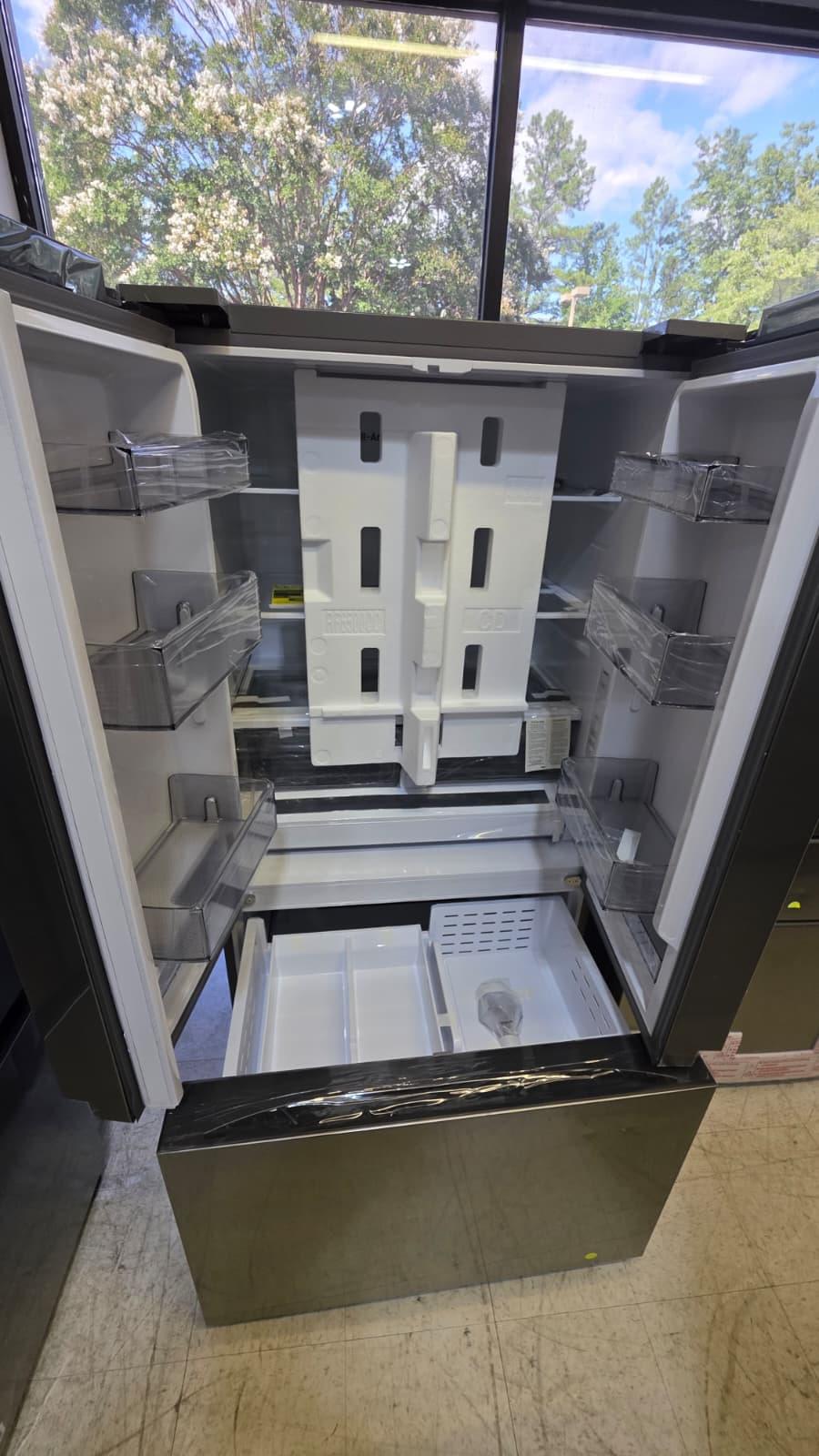 Samsung RF27CG5010S9 36″ 27 Cu. Ft. Counter-Depth French Door Refrigerator - Image 2