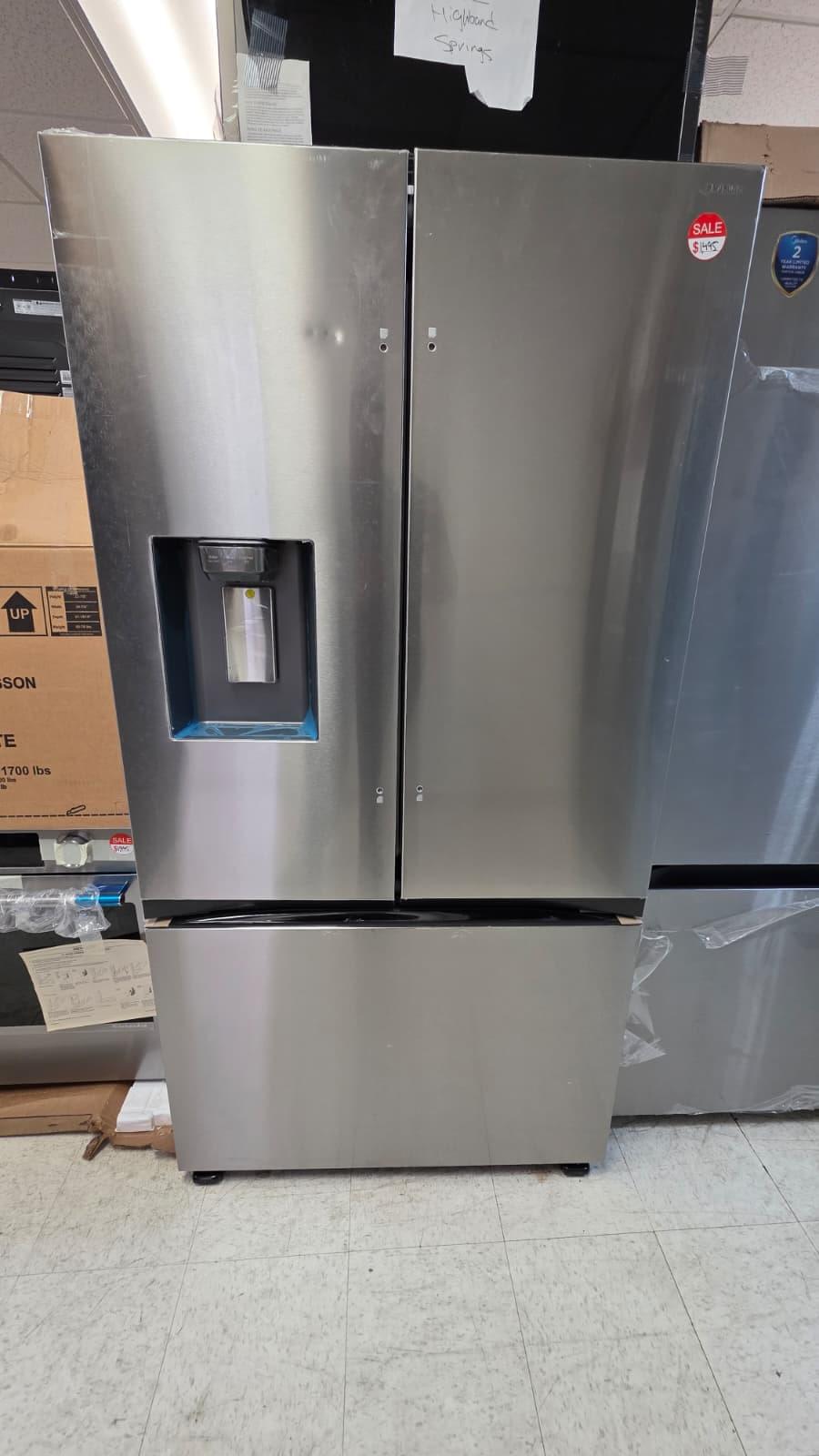 Samsung RF32CG5B30SR 36″ 31 Cu. Ft. Bespoke AI 3-Door French Door Refrigerator
